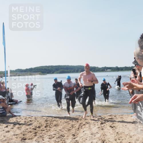 22.06.2025 - Viking Triathlon MichiJ http://msf.ph/oto/8064338 22.06.2025 10:28:05 Schwimmen 14, 90, 178, 196, 289, 367, 401, 616 meine-sportfotos.de