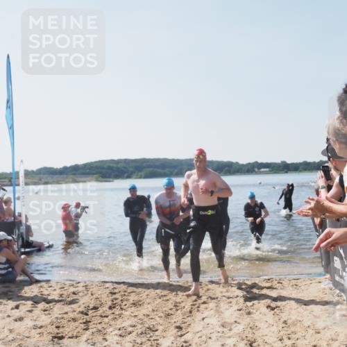 22.06.2025 - Viking Triathlon MichiJ http://msf.ph/oto/8064340 22.06.2025 10:28:05 Schwimmen 14, 90, 178, 196, 289, 367, 401, 616 meine-sportfotos.de