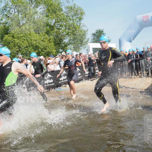 22.06.2025 - Viking Triathlon KatJ http://msf.ph/oto/8064344 22.06.2025 10:04:20 Schwimmen 115, 141, 142, 185, 195, 199, 209, 239, 253, 276, 335, 377, 408, 419, 447, 493 meine-sportfotos.de