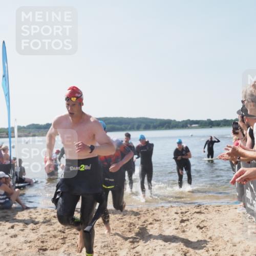22.06.2025 - Viking Triathlon MichiJ http://msf.ph/oto/8064349 22.06.2025 10:28:06 Schwimmen 14, 90, 178, 196, 289, 367, 401, 616 meine-sportfotos.de