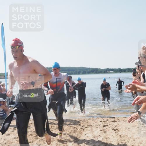 22.06.2025 - Viking Triathlon MichiJ http://msf.ph/oto/8064352 22.06.2025 10:28:06 Schwimmen 14, 90, 178, 196, 289, 367, 401, 616 meine-sportfotos.de