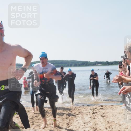 22.06.2025 - Viking Triathlon MichiJ http://msf.ph/oto/8064356 22.06.2025 10:28:06 Schwimmen 14, 90, 178, 196, 289, 367, 401, 616 meine-sportfotos.de