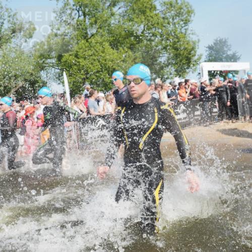 22.06.2025 - Viking Triathlon KatJ http://msf.ph/oto/8064358 22.06.2025 10:04:21 Schwimmen 115, 141, 142, 185, 195, 209, 239, 253, 276, 335, 377, 408, 419, 447, 493 meine-sportfotos.de