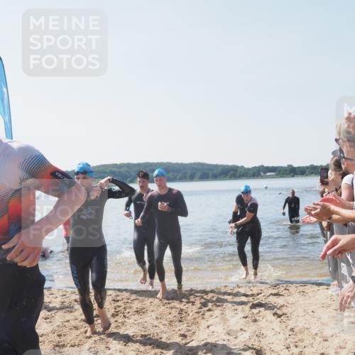 22.06.2025 - Viking Triathlon MichiJ http://msf.ph/oto/8064363 22.06.2025 10:28:07 Schwimmen 14, 90, 178, 196, 289, 367, 401, 616 meine-sportfotos.de