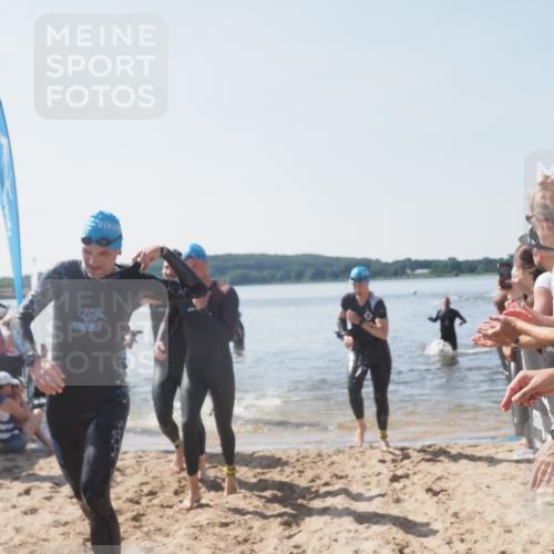 22.06.2025 - Viking Triathlon MichiJ http://msf.ph/oto/8064373 22.06.2025 10:28:08 Schwimmen 14, 178, 196, 289, 367, 401 meine-sportfotos.de