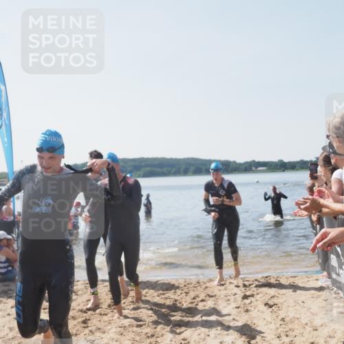 22.06.2025 - Viking Triathlon MichiJ http://msf.ph/oto/8064375 22.06.2025 10:28:08 Schwimmen 14, 178, 196, 289, 367, 401 meine-sportfotos.de