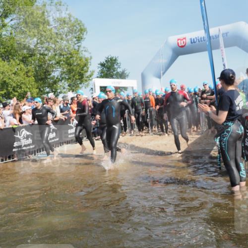 22.06.2025 - Viking Triathlon KatJ http://msf.ph/oto/8064378 22.06.2025 10:04:23 Schwimmen 115, 141, 142, 185, 195, 209, 239, 253, 276, 335, 377, 408, 419, 447, 493 meine-sportfotos.de