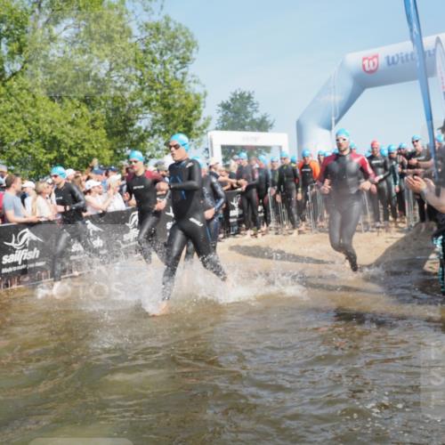 22.06.2025 - Viking Triathlon KatJ http://msf.ph/oto/8064384 22.06.2025 10:04:24 Schwimmen 115, 141, 142, 146, 185, 195, 209, 239, 253, 276, 335, 375, 377, 408, 419, 447, 457, 493 meine-sportfotos.de