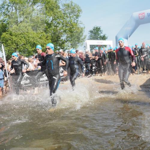22.06.2025 - Viking Triathlon KatJ http://msf.ph/oto/8064390 22.06.2025 10:04:24 Schwimmen 115, 141, 142, 146, 185, 195, 209, 239, 253, 276, 335, 375, 377, 408, 419, 447, 457, 493 meine-sportfotos.de