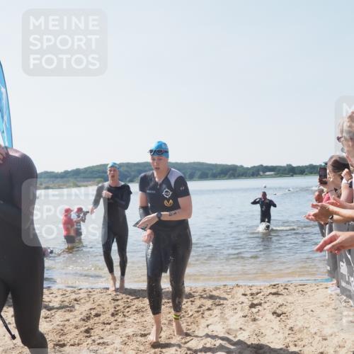 22.06.2025 - Viking Triathlon MichiJ http://msf.ph/oto/8064391 22.06.2025 10:28:10 Schwimmen 14, 178, 367, 401 meine-sportfotos.de