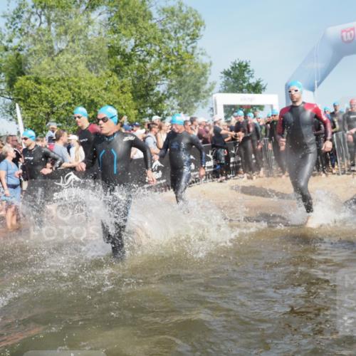 22.06.2025 - Viking Triathlon KatJ http://msf.ph/oto/8064392 22.06.2025 10:04:24 Schwimmen 115, 141, 142, 146, 185, 195, 209, 239, 253, 276, 335, 375, 377, 408, 419, 447, 457, 493 meine-sportfotos.de