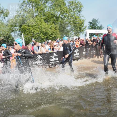 22.06.2025 - Viking Triathlon KatJ http://msf.ph/oto/8064399 22.06.2025 10:04:25 Schwimmen 115, 146, 195, 209, 239, 253, 335, 375, 377, 408, 419, 447, 457, 506, 629 meine-sportfotos.de