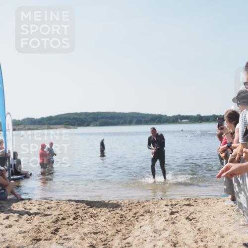 22.06.2025 - Viking Triathlon MichiJ http://msf.ph/oto/8064430 22.06.2025 10:28:15 Schwimmen 367 meine-sportfotos.de