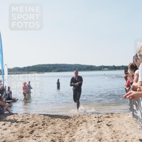 22.06.2025 - Viking Triathlon MichiJ http://msf.ph/oto/8064441 22.06.2025 10:28:16 Schwimmen 367 meine-sportfotos.de