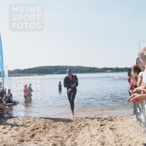 22.06.2025 - Viking Triathlon MichiJ http://msf.ph/oto/8064446 22.06.2025 10:28:17 Schwimmen 367 meine-sportfotos.de