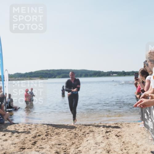 22.06.2025 - Viking Triathlon MichiJ http://msf.ph/oto/8064447 22.06.2025 10:28:17 Schwimmen 367 meine-sportfotos.de