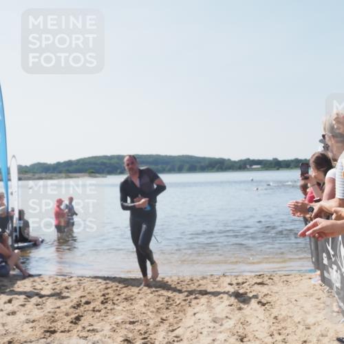 22.06.2025 - Viking Triathlon MichiJ http://msf.ph/oto/8064452 22.06.2025 10:28:18 Schwimmen 367 meine-sportfotos.de