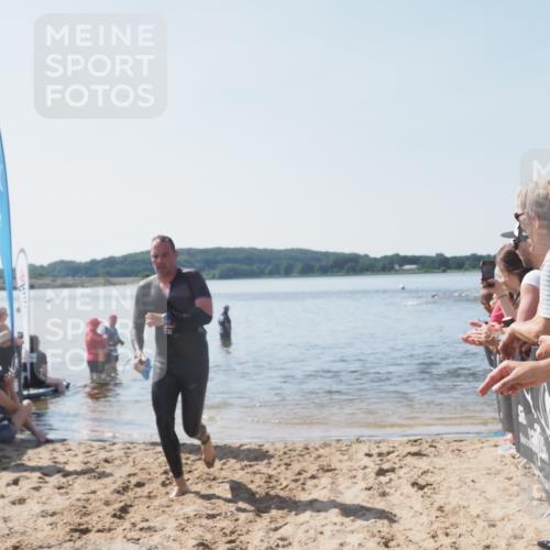 22.06.2025 - Viking Triathlon MichiJ http://msf.ph/oto/8064459 22.06.2025 10:28:18 Schwimmen 367 meine-sportfotos.de