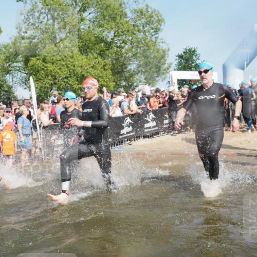 22.06.2025 - Viking Triathlon KatJ http://msf.ph/oto/8064461 22.06.2025 10:04:29 Schwimmen 115, 146, 195, 209, 238, 239, 253, 327, 335, 375, 377, 408, 419, 447, 457, 482, 506, 514, 629, 662 meine-sportfotos.de