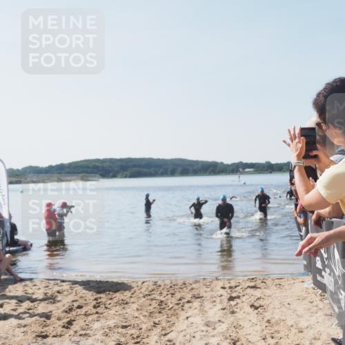 22.06.2025 - Viking Triathlon MichiJ http://msf.ph/oto/8064463 22.06.2025 10:28:46 Schwimmen 15, 258, 301, 368, 414 meine-sportfotos.de
