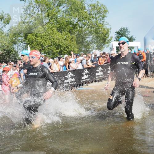 22.06.2025 - Viking Triathlon KatJ http://msf.ph/oto/8064466 22.06.2025 10:04:29 Schwimmen 115, 146, 195, 209, 238, 239, 253, 327, 335, 375, 377, 408, 419, 447, 457, 482, 506, 514, 629, 662 meine-sportfotos.de