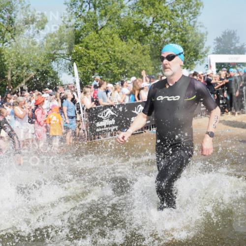 22.06.2025 - Viking Triathlon KatJ http://msf.ph/oto/8064477 22.06.2025 10:04:30 Schwimmen 146, 195, 209, 238, 239, 327, 335, 375, 377, 419, 447, 457, 482, 506, 514, 629, 662 meine-sportfotos.de