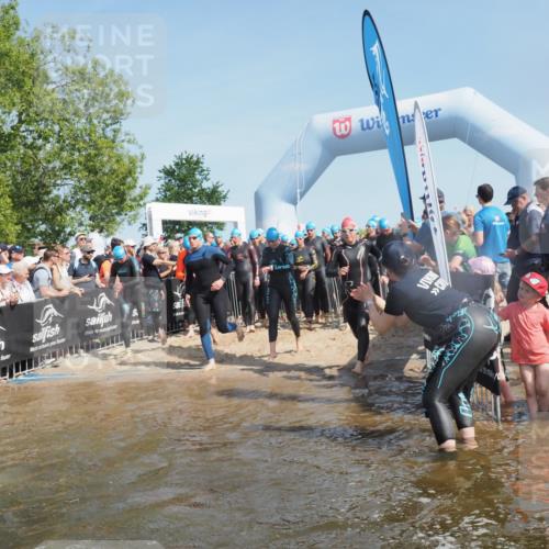 22.06.2025 - Viking Triathlon KatJ http://msf.ph/oto/8064487 22.06.2025 10:04:32 Schwimmen 146, 209, 238, 239, 327, 335, 375, 419, 447, 457, 482, 506, 514, 629, 662 meine-sportfotos.de