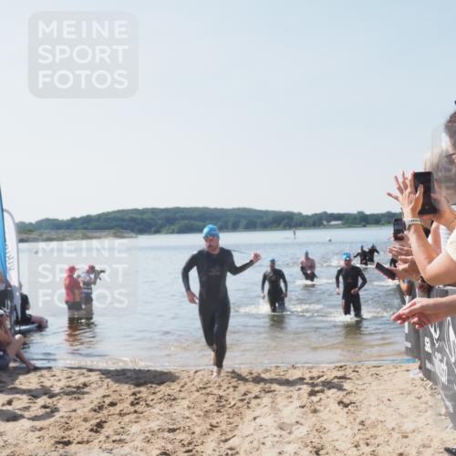 22.06.2025 - Viking Triathlon MichiJ http://msf.ph/oto/8064508 22.06.2025 10:28:51 Schwimmen 15, 258, 301, 368, 384, 414, 443, 628 meine-sportfotos.de