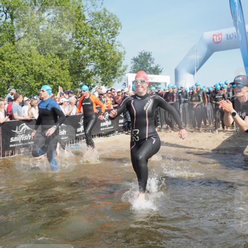 22.06.2025 - Viking Triathlon KatJ http://msf.ph/oto/8064520 22.06.2025 10:04:33 Schwimmen 146, 209, 238, 239, 327, 335, 375, 419, 447, 457, 482, 506, 514, 629, 662 meine-sportfotos.de