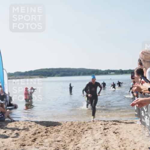 22.06.2025 - Viking Triathlon MichiJ http://msf.ph/oto/8064524 22.06.2025 10:28:53 Schwimmen 12, 15, 152, 258, 301, 368, 384, 414, 443, 604, 628 meine-sportfotos.de