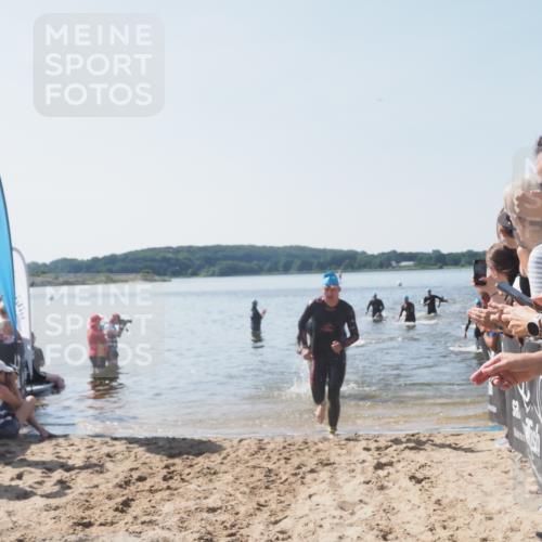 22.06.2025 - Viking Triathlon MichiJ http://msf.ph/oto/8064525 22.06.2025 10:28:53 Schwimmen 12, 15, 152, 258, 301, 368, 384, 414, 443, 604, 628 meine-sportfotos.de