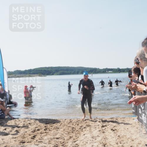 22.06.2025 - Viking Triathlon MichiJ http://msf.ph/oto/8064527 22.06.2025 10:28:53 Schwimmen 12, 15, 152, 258, 301, 368, 384, 414, 443, 604, 628 meine-sportfotos.de