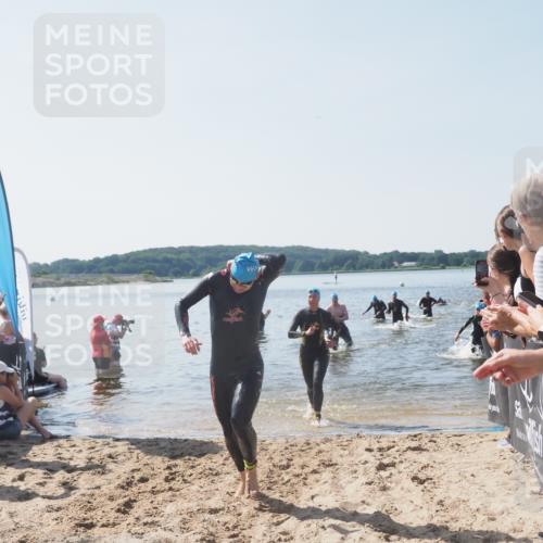 22.06.2025 - Viking Triathlon MichiJ http://msf.ph/oto/8064534 22.06.2025 10:28:54 Schwimmen 12, 15, 152, 301, 310, 368, 384, 414, 443, 604, 628 meine-sportfotos.de