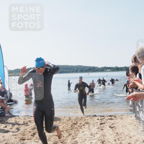22.06.2025 - Viking Triathlon MichiJ http://msf.ph/oto/8064539 22.06.2025 10:28:55 Schwimmen 12, 15, 152, 200, 301, 310, 368, 384, 414, 443, 604, 628 meine-sportfotos.de
