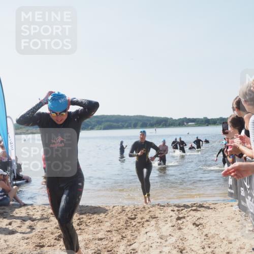 22.06.2025 - Viking Triathlon MichiJ http://msf.ph/oto/8064541 22.06.2025 10:28:55 Schwimmen 12, 15, 152, 200, 301, 310, 368, 384, 414, 443, 604, 628 meine-sportfotos.de