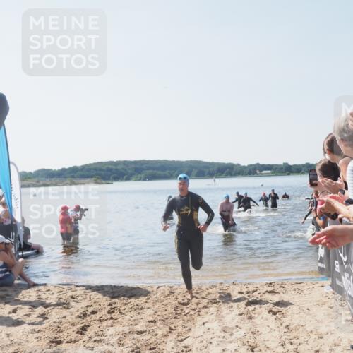 22.06.2025 - Viking Triathlon MichiJ http://msf.ph/oto/8064546 22.06.2025 10:28:55 Schwimmen 12, 15, 152, 200, 301, 310, 368, 384, 414, 443, 604, 628 meine-sportfotos.de
