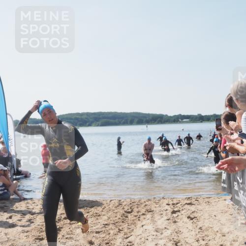 22.06.2025 - Viking Triathlon MichiJ http://msf.ph/oto/8064559 22.06.2025 10:28:57 Schwimmen 12, 15, 152, 200, 301, 310, 384, 414, 443, 604, 628 meine-sportfotos.de