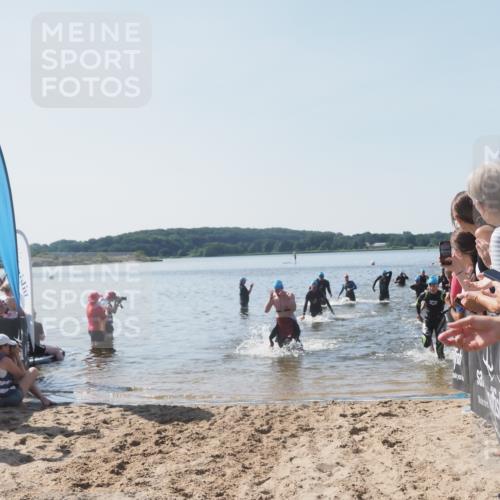 22.06.2025 - Viking Triathlon MichiJ http://msf.ph/oto/8064567 22.06.2025 10:28:58 Schwimmen 12, 15, 152, 200, 301, 310, 384, 414, 443, 604, 628 meine-sportfotos.de
