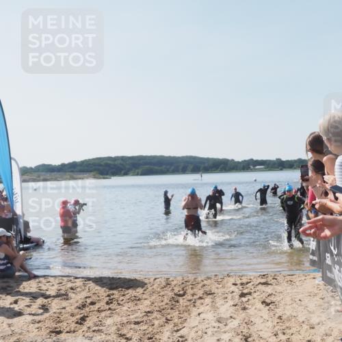 22.06.2025 - Viking Triathlon MichiJ http://msf.ph/oto/8064571 22.06.2025 10:28:58 Schwimmen 12, 15, 152, 200, 301, 310, 384, 414, 443, 604, 628 meine-sportfotos.de