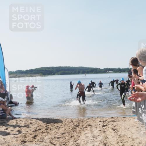 22.06.2025 - Viking Triathlon MichiJ http://msf.ph/oto/8064573 22.06.2025 10:28:59 Schwimmen 7, 12, 15, 152, 200, 310, 384, 414, 443, 604, 628 meine-sportfotos.de