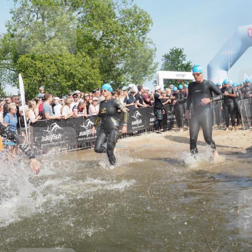 22.06.2025 - Viking Triathlon KatJ http://msf.ph/oto/8064584 22.06.2025 10:04:39 Schwimmen 55, 85, 86, 238, 245, 281, 312, 316, 327, 428, 482, 506, 514, 515, 550, 629, 662 meine-sportfotos.de