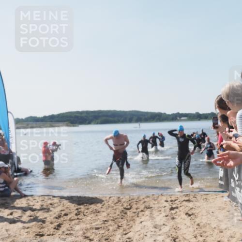 22.06.2025 - Viking Triathlon MichiJ http://msf.ph/oto/8064585 22.06.2025 10:29:00 Schwimmen 7, 12, 15, 152, 200, 310, 384, 414, 443, 604, 628 meine-sportfotos.de