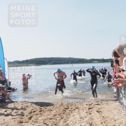 22.06.2025 - Viking Triathlon MichiJ http://msf.ph/oto/8064587 22.06.2025 10:29:00 Schwimmen 7, 12, 15, 152, 200, 310, 384, 414, 443, 604, 628 meine-sportfotos.de