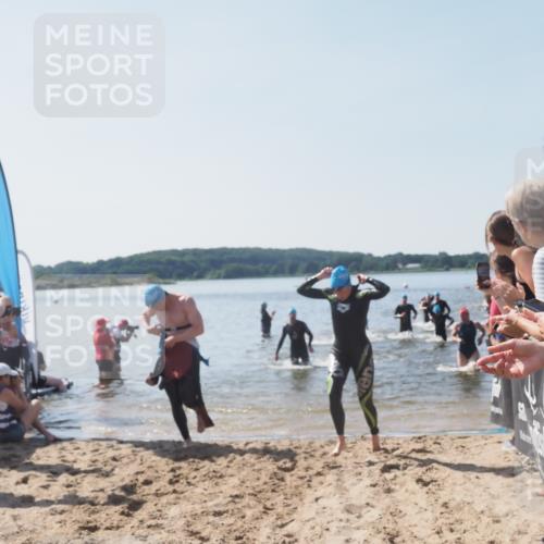 22.06.2025 - Viking Triathlon MichiJ http://msf.ph/oto/8064599 22.06.2025 10:29:01 Schwimmen 7, 12, 15, 152, 200, 310, 384, 414, 443, 604, 628 meine-sportfotos.de