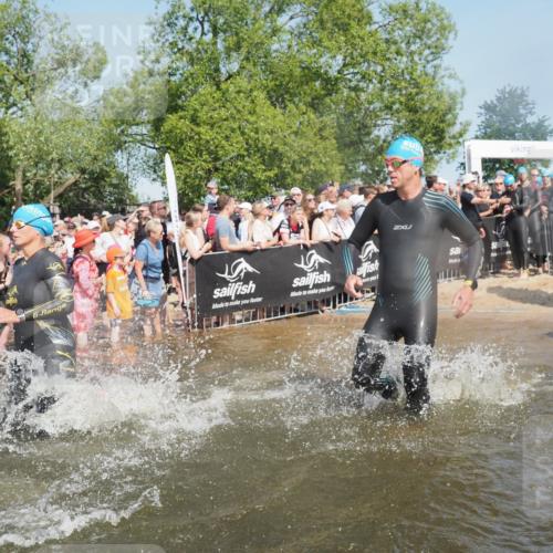 22.06.2025 - Viking Triathlon KatJ http://msf.ph/oto/8064605 22.06.2025 10:04:41 Schwimmen 55, 85, 86, 238, 245, 281, 312, 316, 327, 428, 482, 514, 515, 550, 662 meine-sportfotos.de
