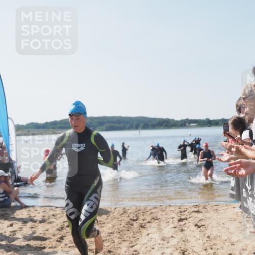 22.06.2025 - Viking Triathlon MichiJ http://msf.ph/oto/8064613 22.06.2025 10:29:02 Schwimmen 7, 12, 15, 152, 200, 310, 384, 414, 443, 604, 628 meine-sportfotos.de