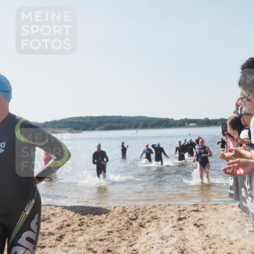 22.06.2025 - Viking Triathlon MichiJ http://msf.ph/oto/8064617 22.06.2025 10:29:03 Schwimmen 7, 12, 152, 200, 310, 384, 414, 443, 458, 604, 628, 652 meine-sportfotos.de