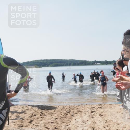 22.06.2025 - Viking Triathlon MichiJ http://msf.ph/oto/8064619 22.06.2025 10:29:03 Schwimmen 7, 12, 152, 200, 310, 384, 414, 443, 458, 604, 628, 652 meine-sportfotos.de