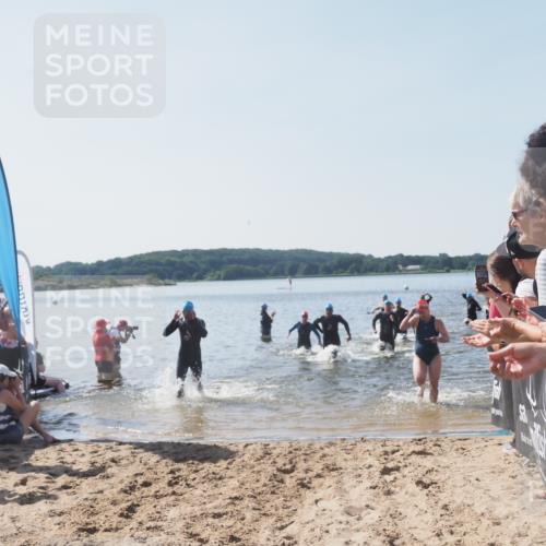 22.06.2025 - Viking Triathlon MichiJ http://msf.ph/oto/8064624 22.06.2025 10:29:04 Schwimmen 7, 12, 152, 200, 310, 384, 443, 458, 604, 628, 652 meine-sportfotos.de