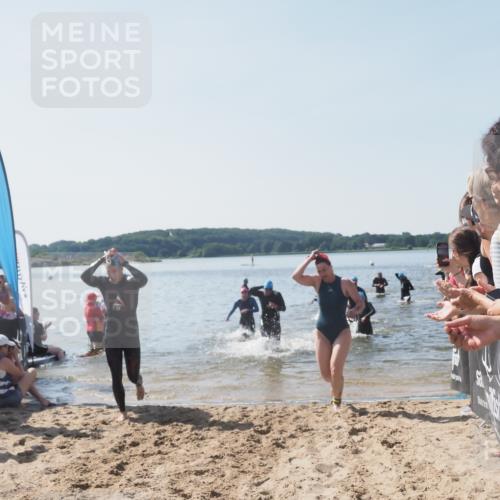 22.06.2025 - Viking Triathlon MichiJ http://msf.ph/oto/8064642 22.06.2025 10:29:06 Schwimmen 7, 12, 152, 200, 310, 384, 443, 458, 604, 628, 652 meine-sportfotos.de